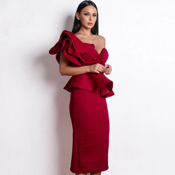 GlamourGoddess Elegant Cinched Waist Flowing Skirt Dress - LauBelle
