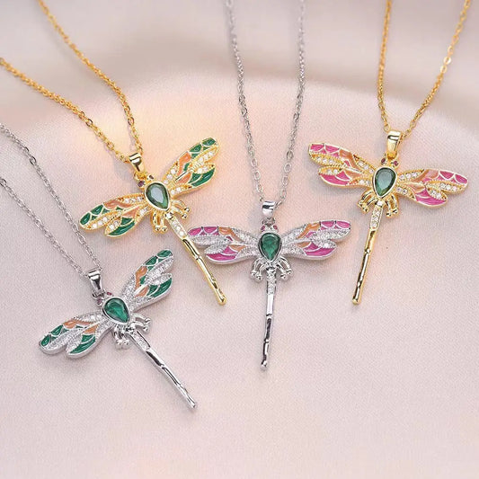 VividFlies Dragonfly Pendant Necklace - LauBelle