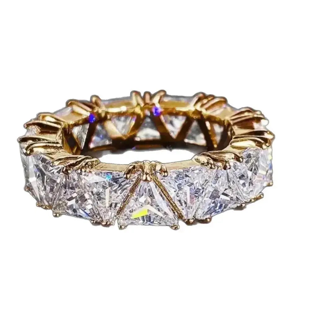 Zirconia Diamond Luxe Womens Ring with Brilliant Centerpiece - LauBelle