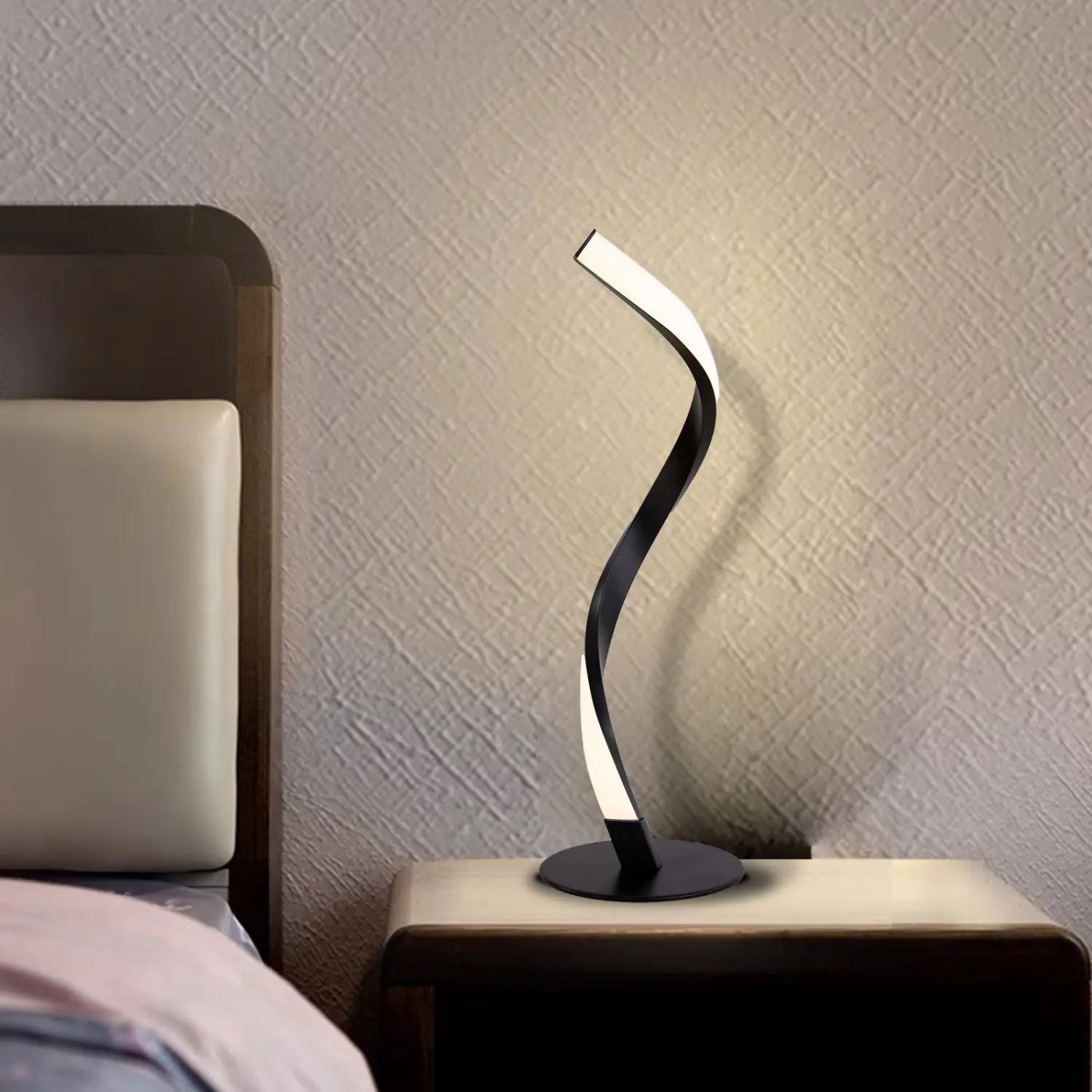 Adjustable LED Table Lamp with Multiple Lighting Modes and Aluminum Body