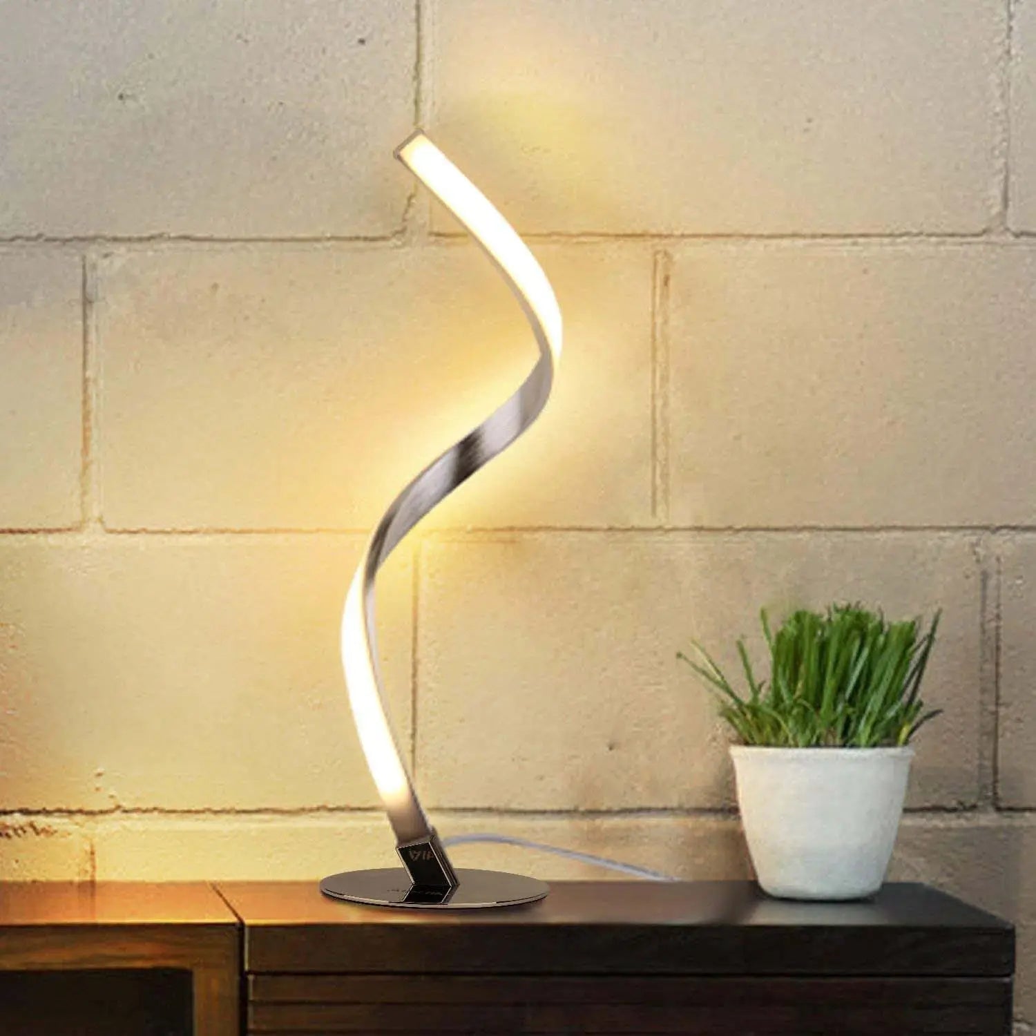 Adjustable LED Table Lamp with Multiple Lighting Modes and Aluminum Body