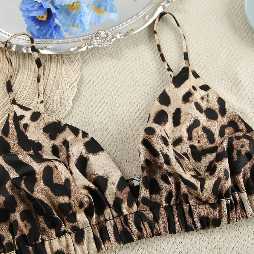 Lockeres, langärmliges Unterwäsche-Pyjama-Set mit Leopardenmuster und dreiteiliger Hose