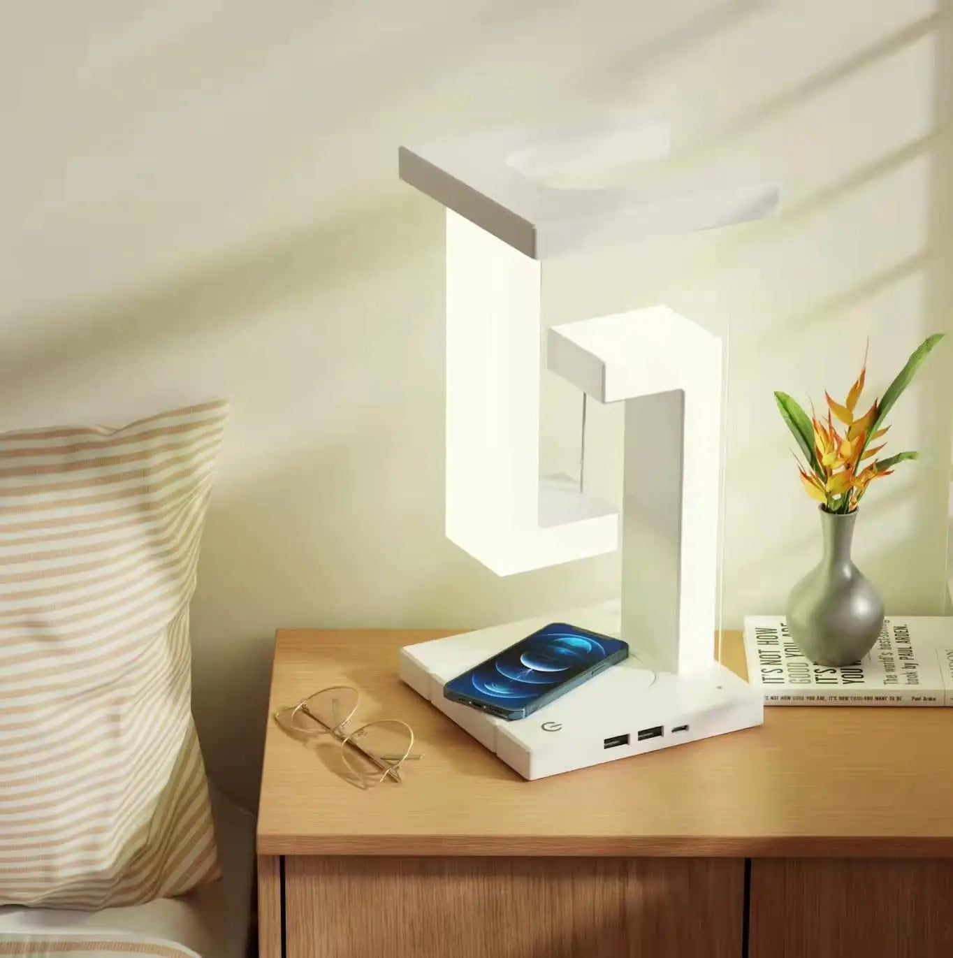 LED Night Light with Wireless Phone Charging Function