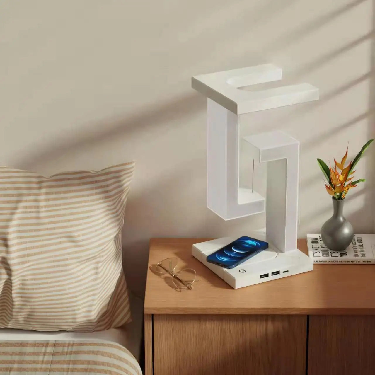 LED Night Light with Wireless Phone Charging Function