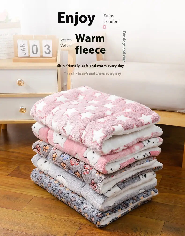 Assorted Decorative Animal and Star Pattern Mats in Multiple Colors