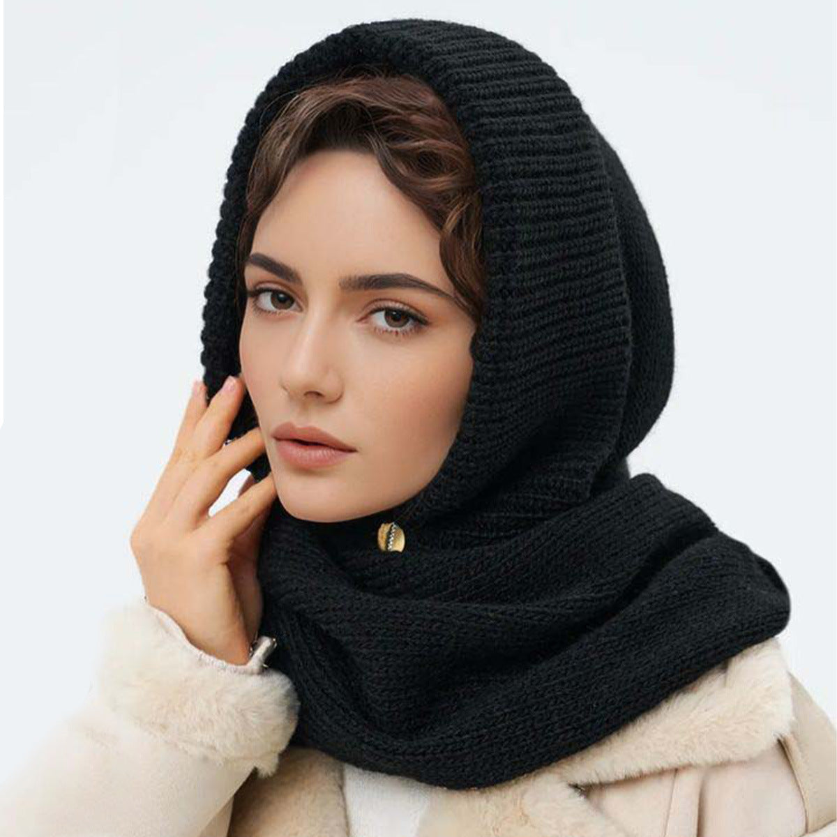 CozyKnit Solid Hat & Cross Scarf Set – Casual Chic