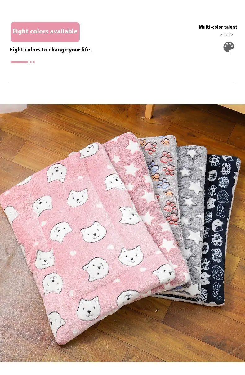 Assorted Decorative Animal and Star Pattern Mats in Multiple Colors