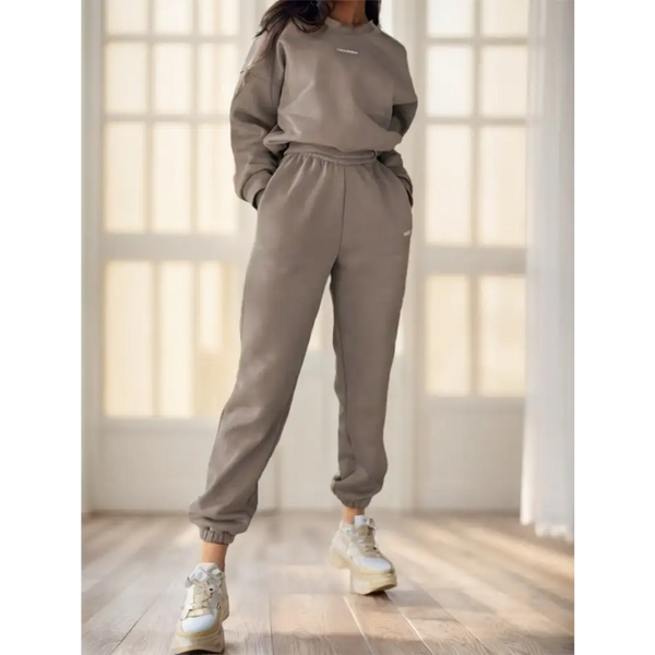 Comfy Chic Sweat Set for Lounging and Everyday Wear - LauBelle