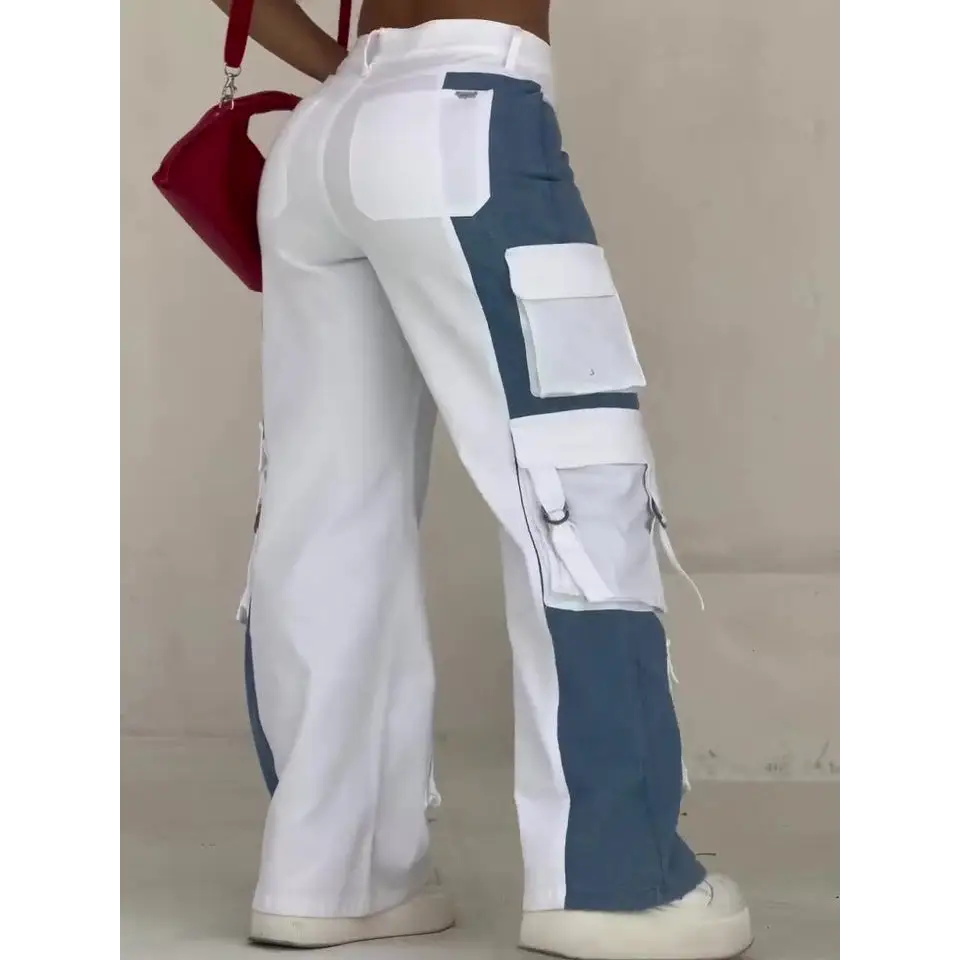 DualTone Pocket Cargo Jeans in Cotton and Elastane - LauBelle