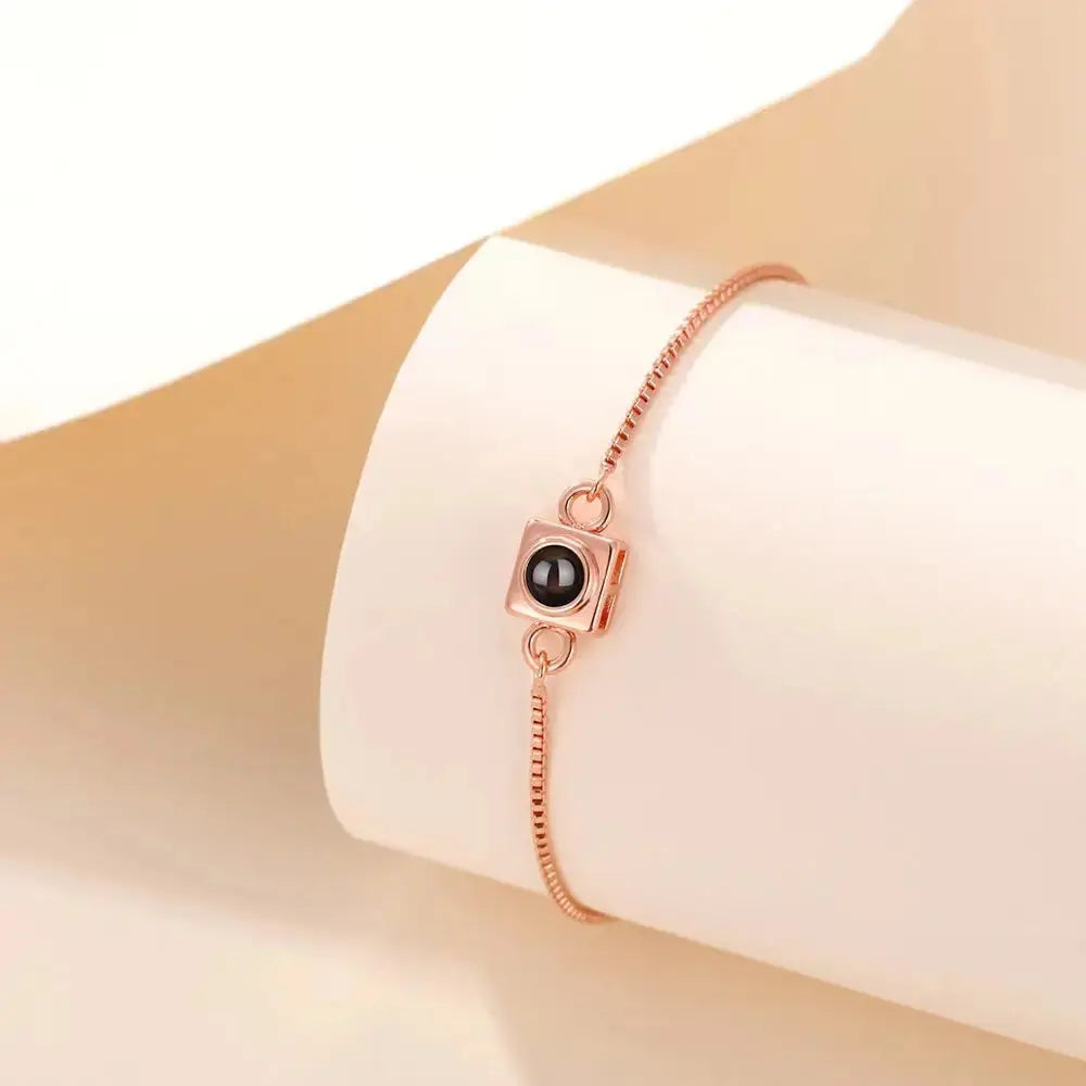 Chic Cube Slide Bracelet with Minimalist Modern Design - LauBelle