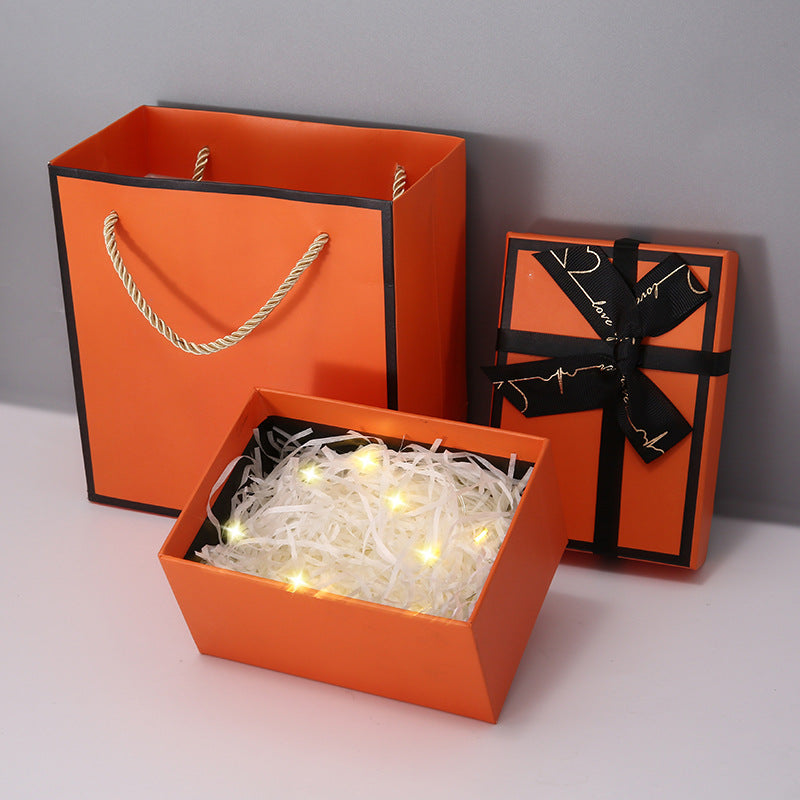Elegance Box: Luxe & Minimalist Gift Collection