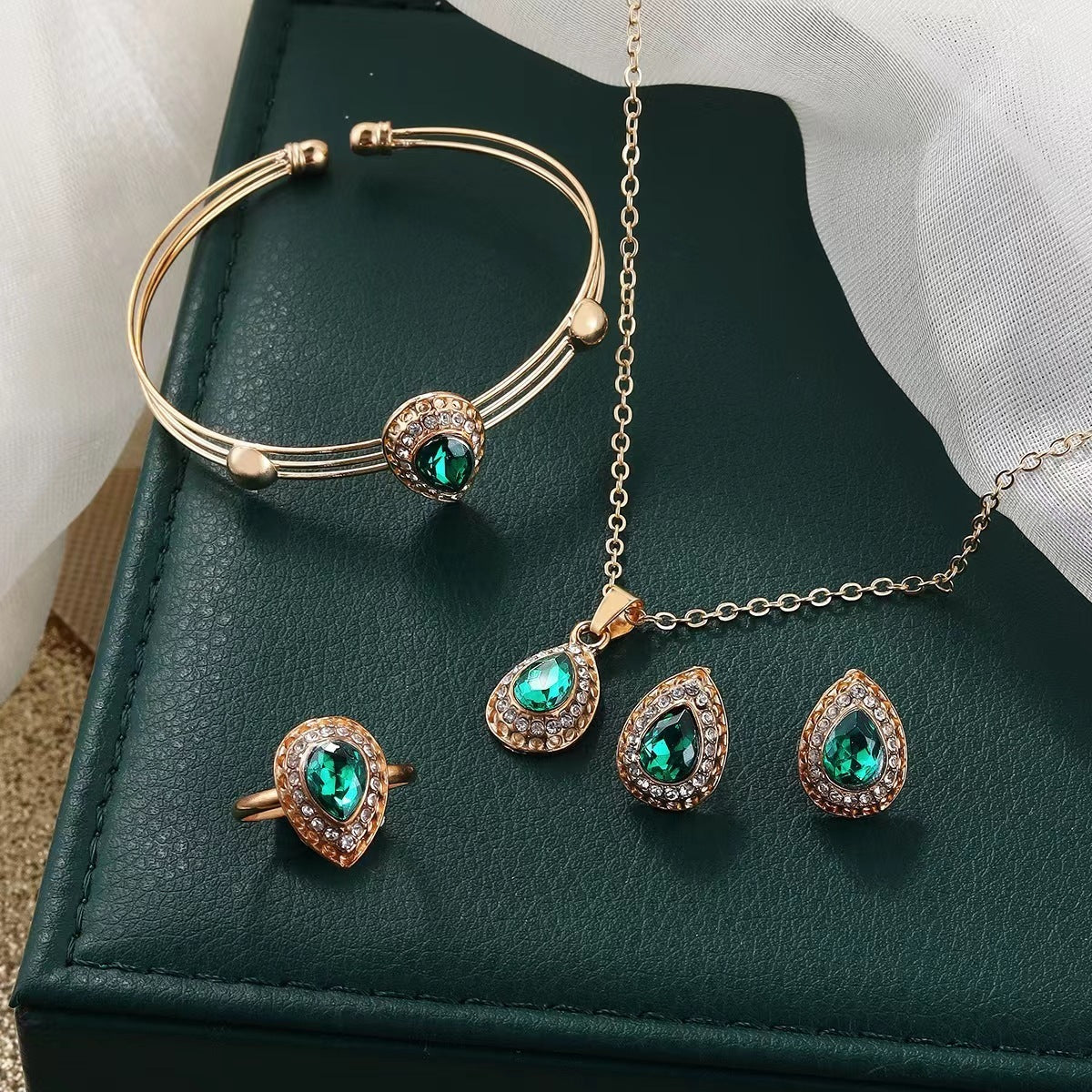 Jewelry Suit Women's Water Drop Gem Series Necklace Earring Ring Bracelet Four-piece Set - LauBelle