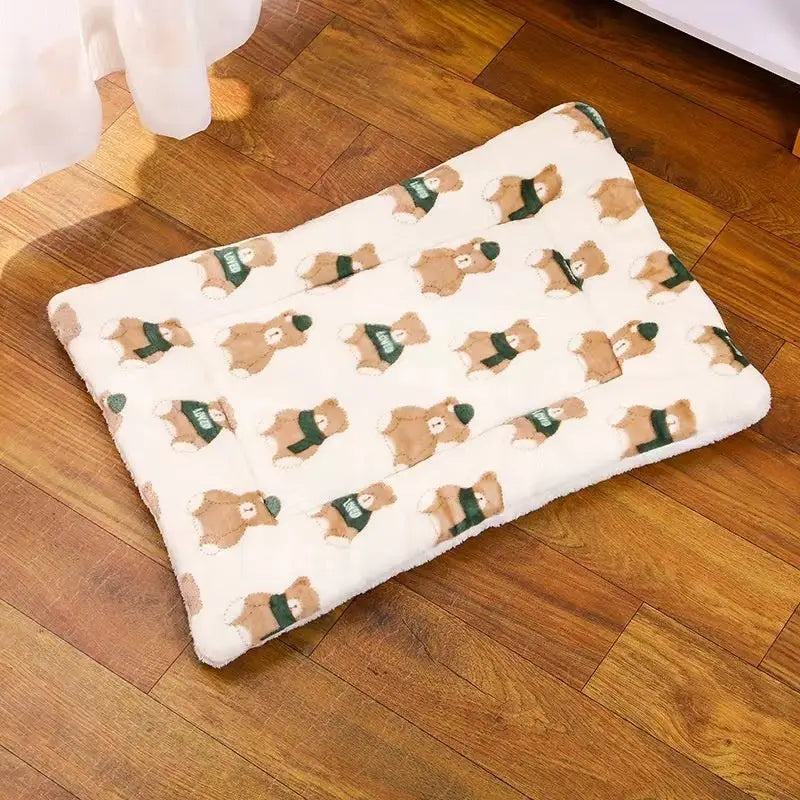 Assorted Decorative Animal and Star Pattern Mats in Multiple Colors Teddy Bear Mat / 32X25cm