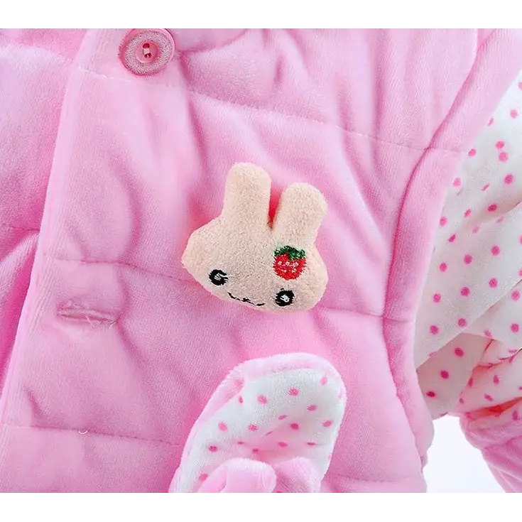 Autumn Whimsy: Cozy Girl’s Seasonal Suit