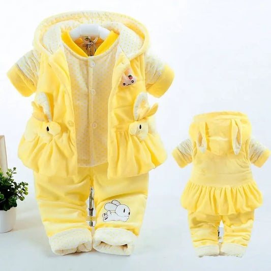 Autumn Whimsy: Cozy Girl’s Seasonal Suit