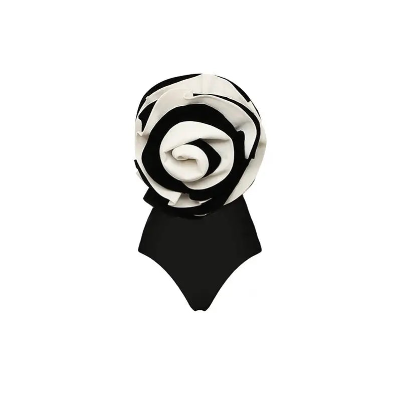 Big Flower One-piece Swimsuit Women’s Beach Vacation Suit - Black And White Swimsuit / S