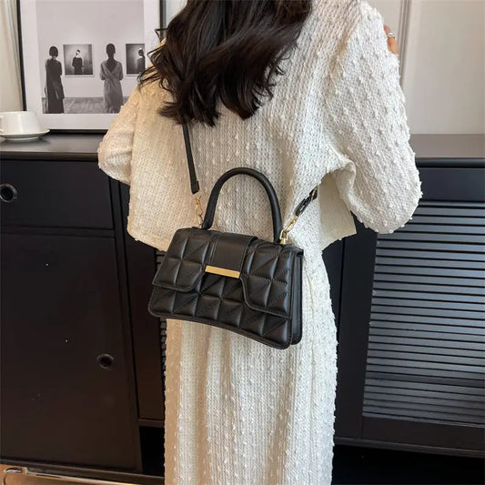 Chic Carryall Handbag