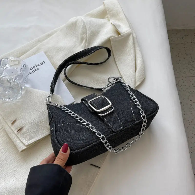 Chic Chain Canvas Crossbody - Black
