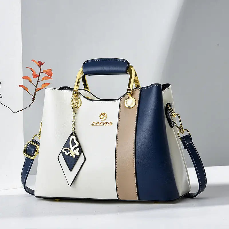Chic Curve: Women’s One-Shoulder Messenger Bag