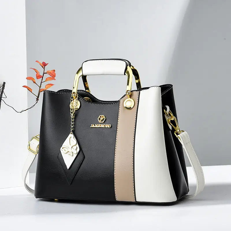 Chic Curve: Women’s One-Shoulder Messenger Bag - Black And White