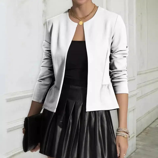 Chic Petite Suit: Autumn Winter Elegance