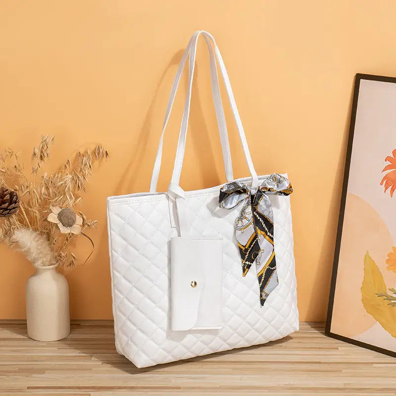 ChicCarry: Diamond Plaid Large Tote for Women - White
