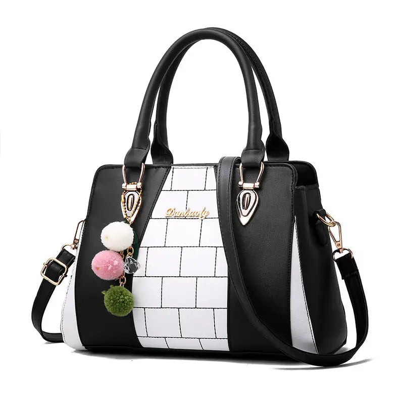 ChicCarry: Women’s Shoulder Handbag - 4