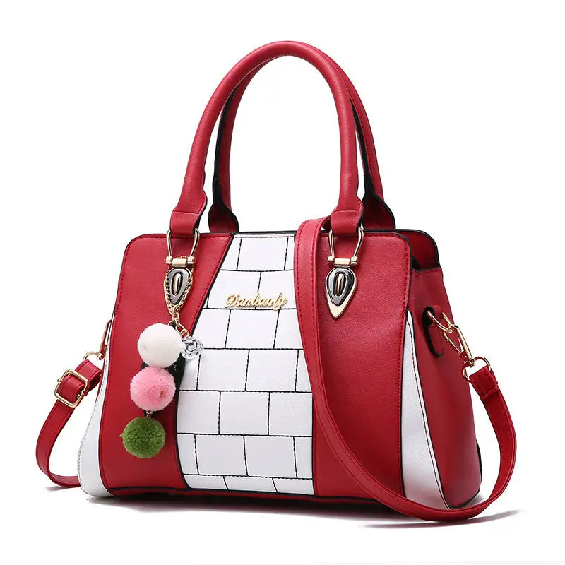 ChicCarry: Women’s Shoulder Handbag - Wine red - 4