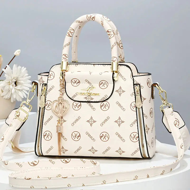 ChicMaxx: Luxe One-Shoulder Crossbody Bag