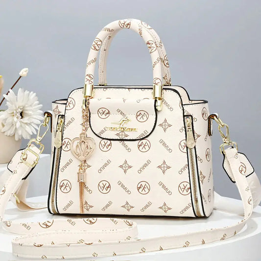 ChicMaxx: Luxe One-Shoulder Crossbody Bag