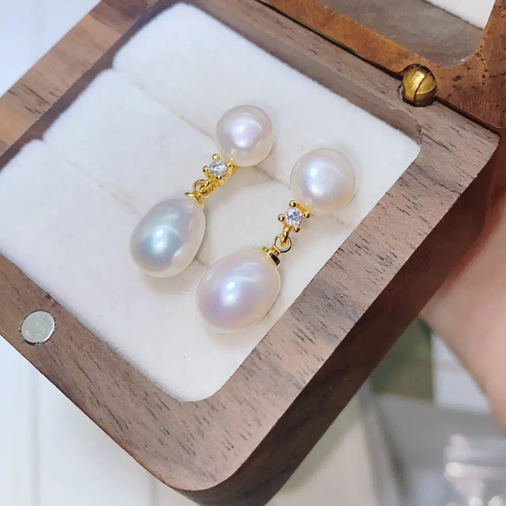 ChicS925 Retro Shine: Elegant French Earrings