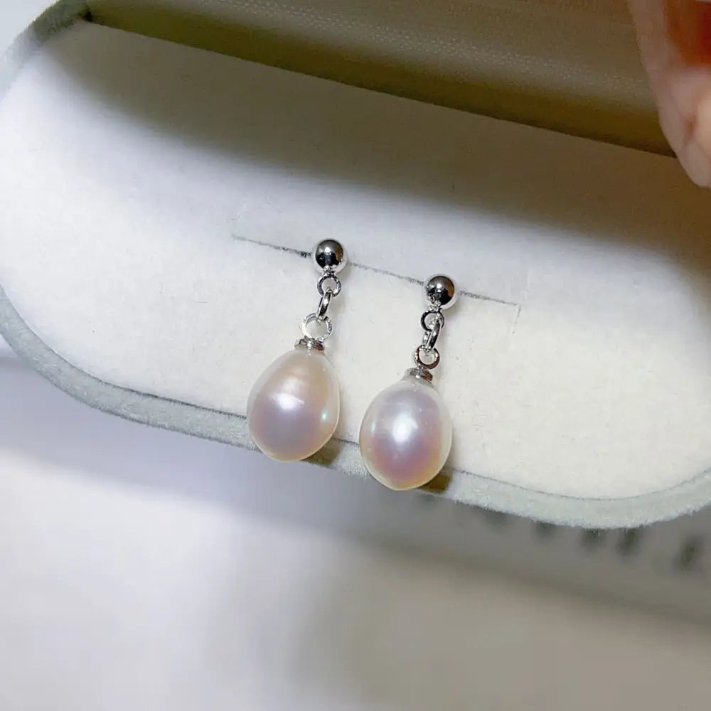 ChicS925 Retro Shine: Elegant French Earrings - 5034 Silver White Pearl / Silver Support