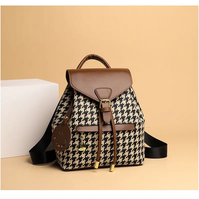 ChicVersa: Women’s Leather Backpack & Shoulder Bag - Ostrich with khaki