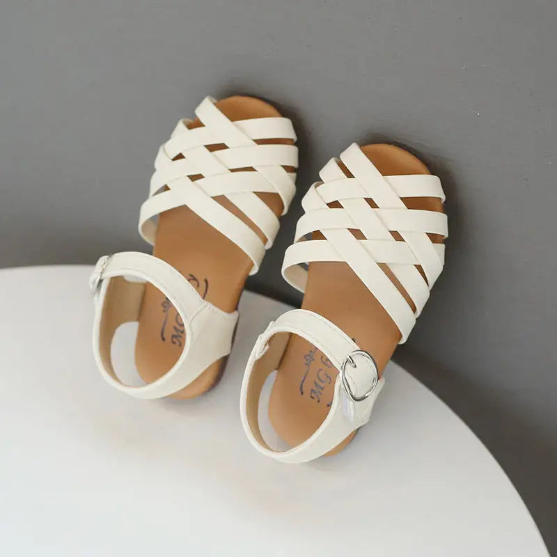 Cozy Toes Woven Sandals - White / 21