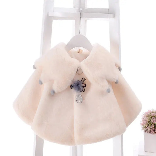 CuddleCape: Cozy Baby Cloak for Little Adventurers