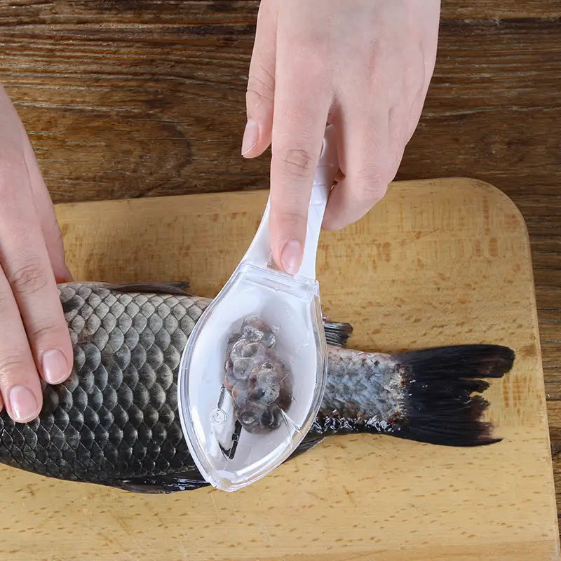 Fish Shaped Scale Remover with Cover for Clean and Easy 16x5.5x4.2cm / white