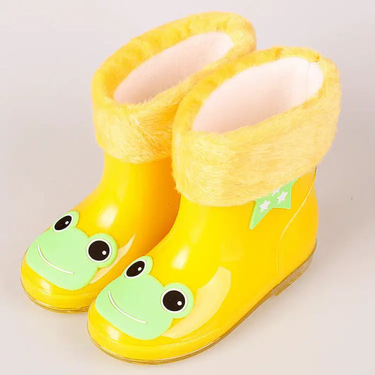 FrostGuard: Cozy Men’s & Kids’ Winter Water Shoes