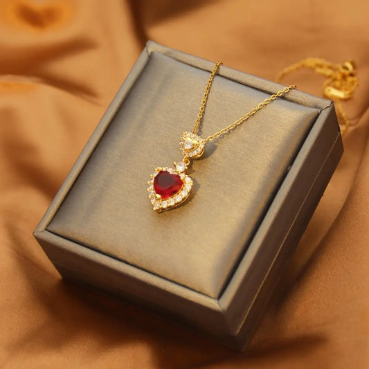 GleamLink: Timeless Clavicle Chain Necklace
