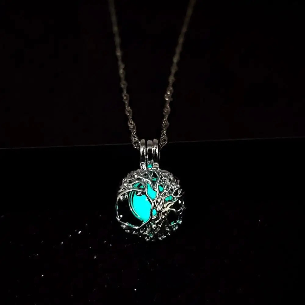 GlowTree Hollow Noctilucent Necklace with Ethereal Luminescence - Blue green light