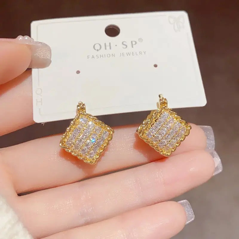 Golden Geo Chic 14K Gold Fashion Ear Clips - No 7