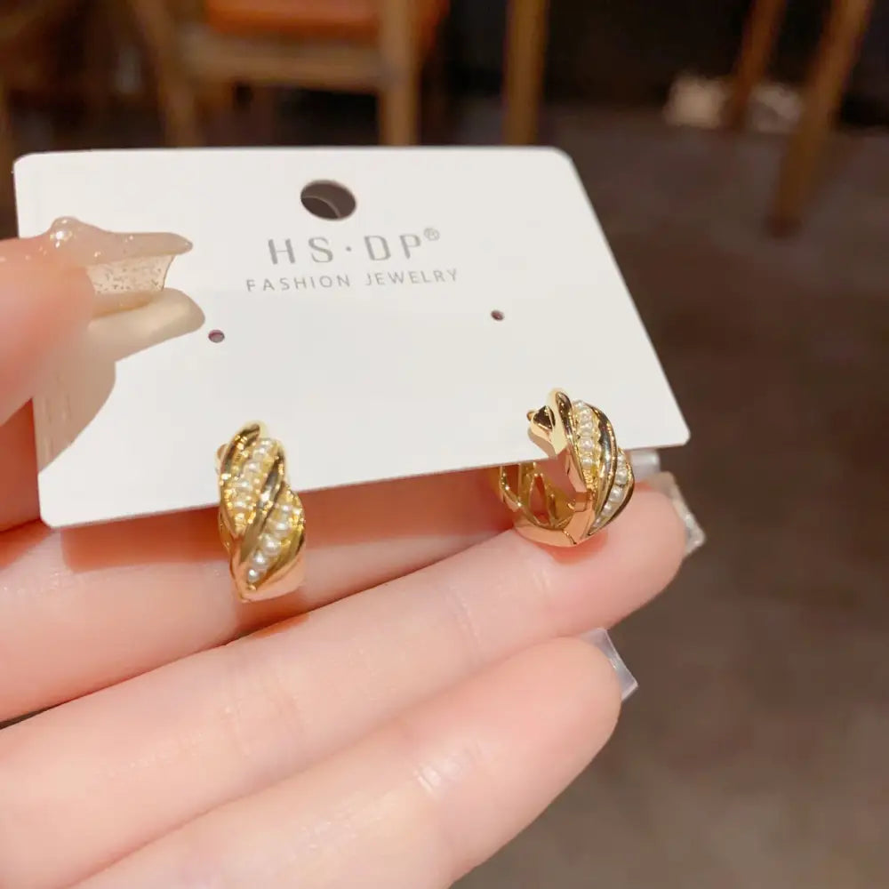 Golden Geo Chic 14K Gold Fashion Ear Clips - No 90