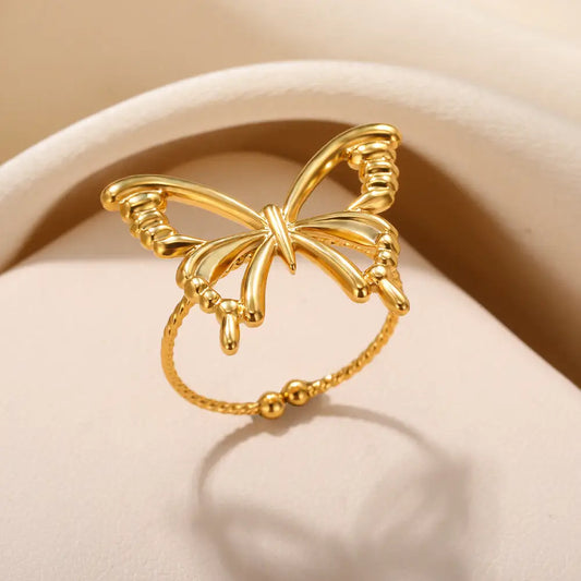 Golden Heartfly Ring - 8K Gold Plated Beauty