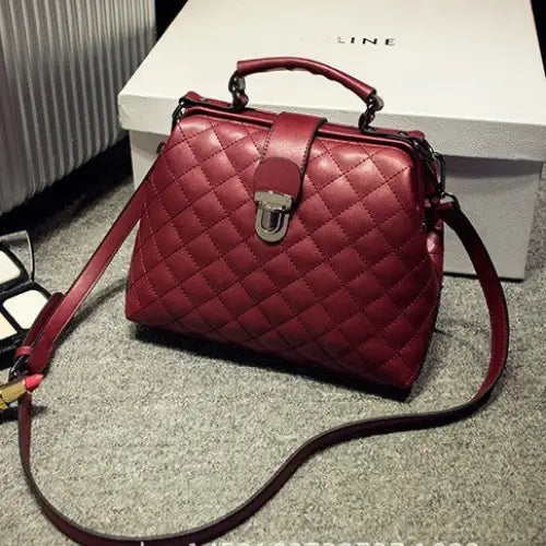 Lingge Luxe: Vintage Charm Bag 2025 Collection - red