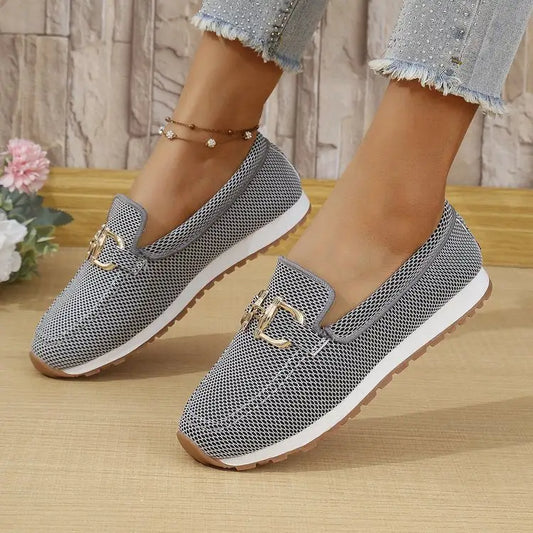Low Top Solid Color Canvas Shoes with Rubber Sole