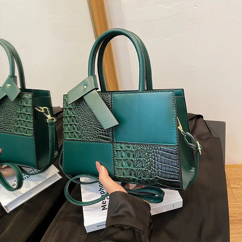 Medium PU Leather Women’s Crossbody Bag with Outer Slit Pocket - Green