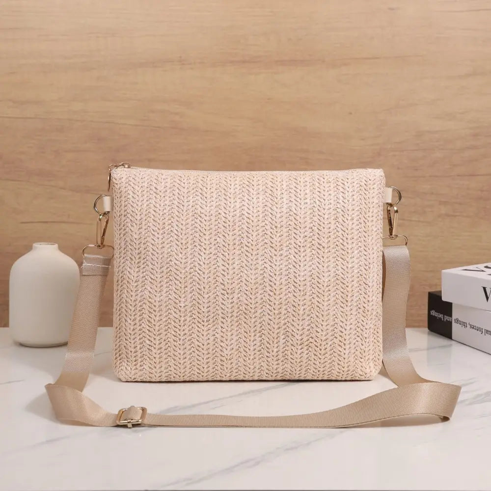 Medium Straw Suitcase with Polyester Lining and Internal Organizer Pockets