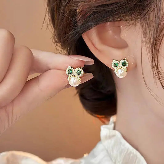 Moonlit Owl Zirconia Pearl Stud Earrings - As Main Image