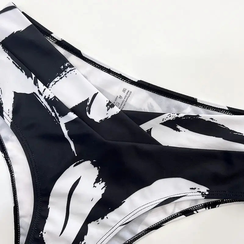 New Bikini Three-piece Women’s Swimsuit Black And White Printed Swimming