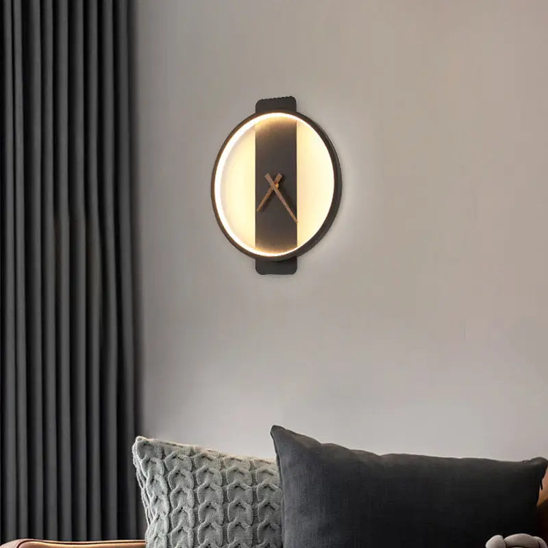 Nordic LED Wall Lamp in Gold or Black Round and Square Styles