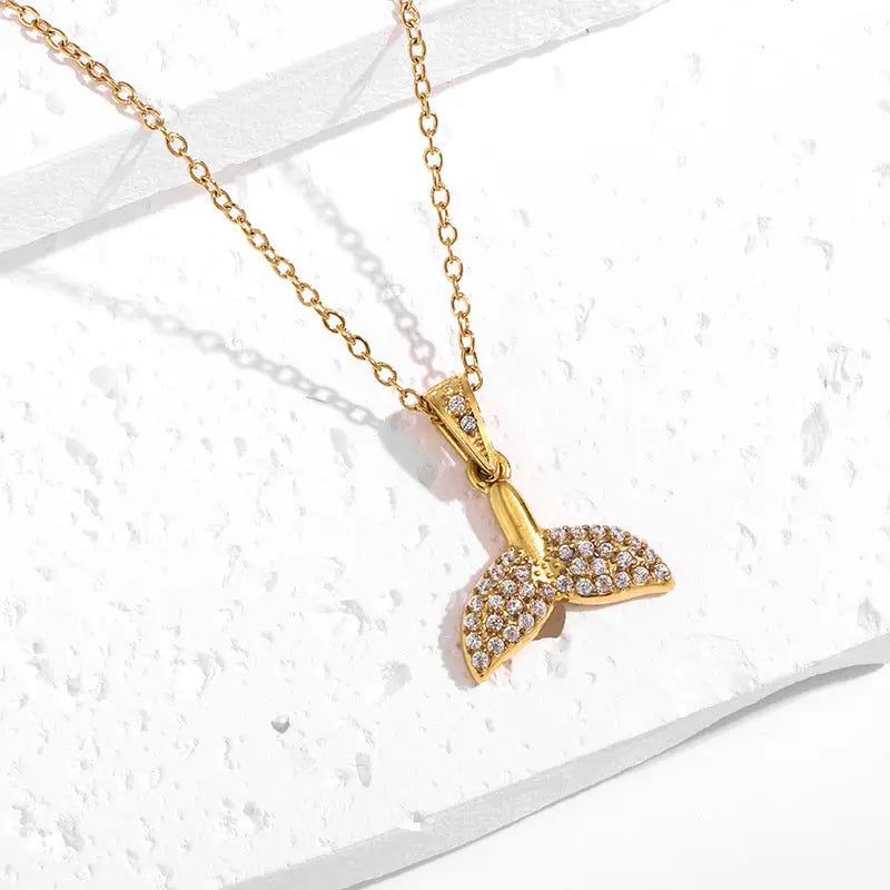 OceanGlow 18K Gold Necklace with Vibrant Shine - 18K Golden Whale Tail N0409G